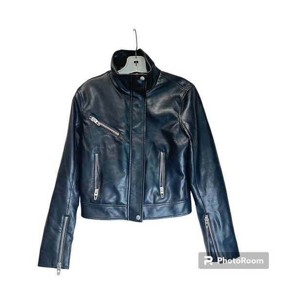Blank NYC | Essential Faux Leather Zip Front Cropped Moto Jacket Black Small - Picture 10 of 11